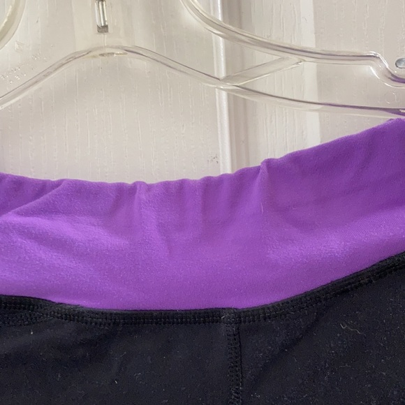 FINAL MARKDOWN Lucy workout bottoms medium - Picture 3 of 4